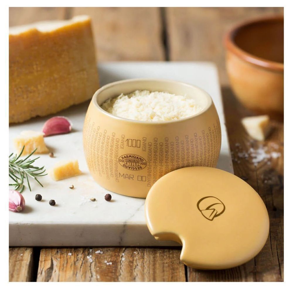 Emilia Food Love ceramic cheese box and ceramic cheese spoon. NWT, NIB. - Picture 3 of 14